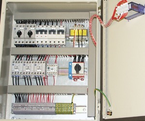 Sous-traitance en câblage d'armoires électriques Sous-traitance en câblage d'armoires électriques