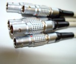 Fitting connectors on multiconductor cables