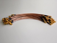 Vastzetten van connectoren RADIAL SMB op coaxiale kabels